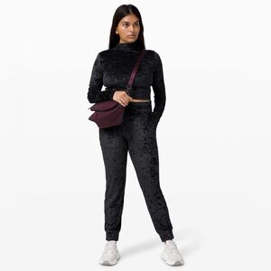 Lululemon Ready to Crush Jogger Velvet Black Women’s Size 2